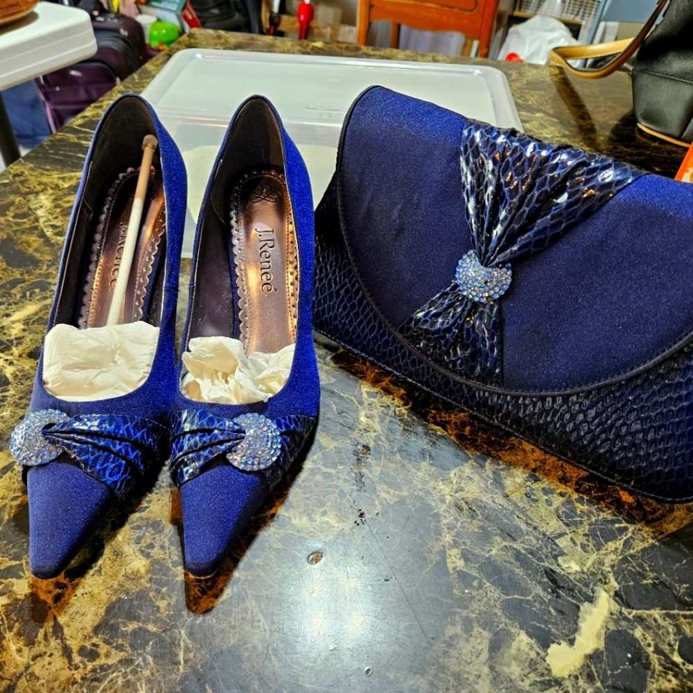 Women heels with matching purse
